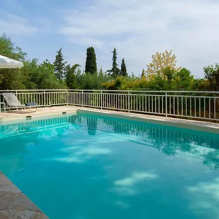 Serena Nisaki (Corfu)